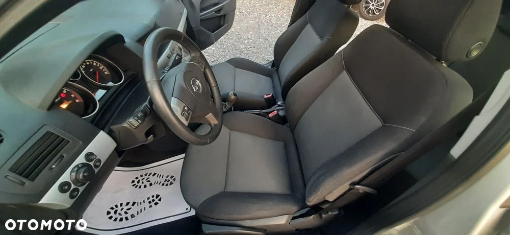 Opel Astra - 30