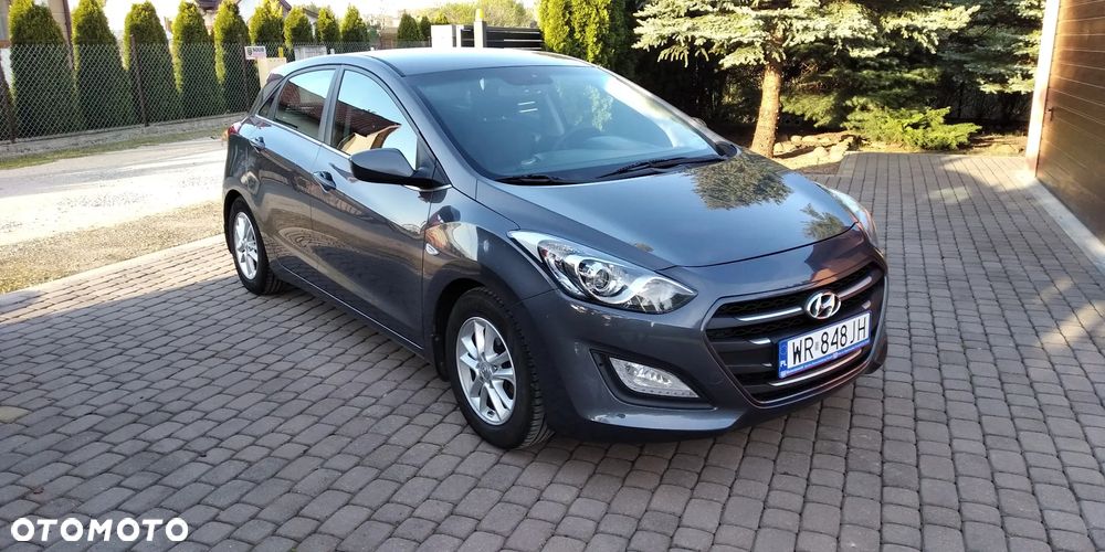 Hyundai i30 blue 1.6 GDI Trend - 1