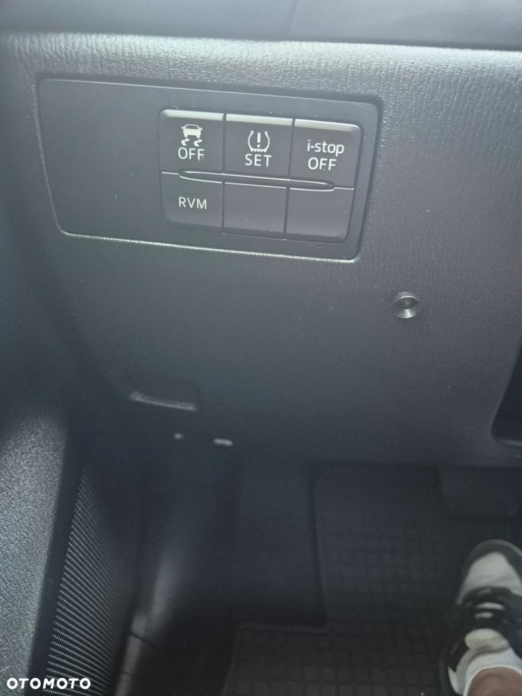 Mazda 3 2.0 Skyenergy EU6 - 17