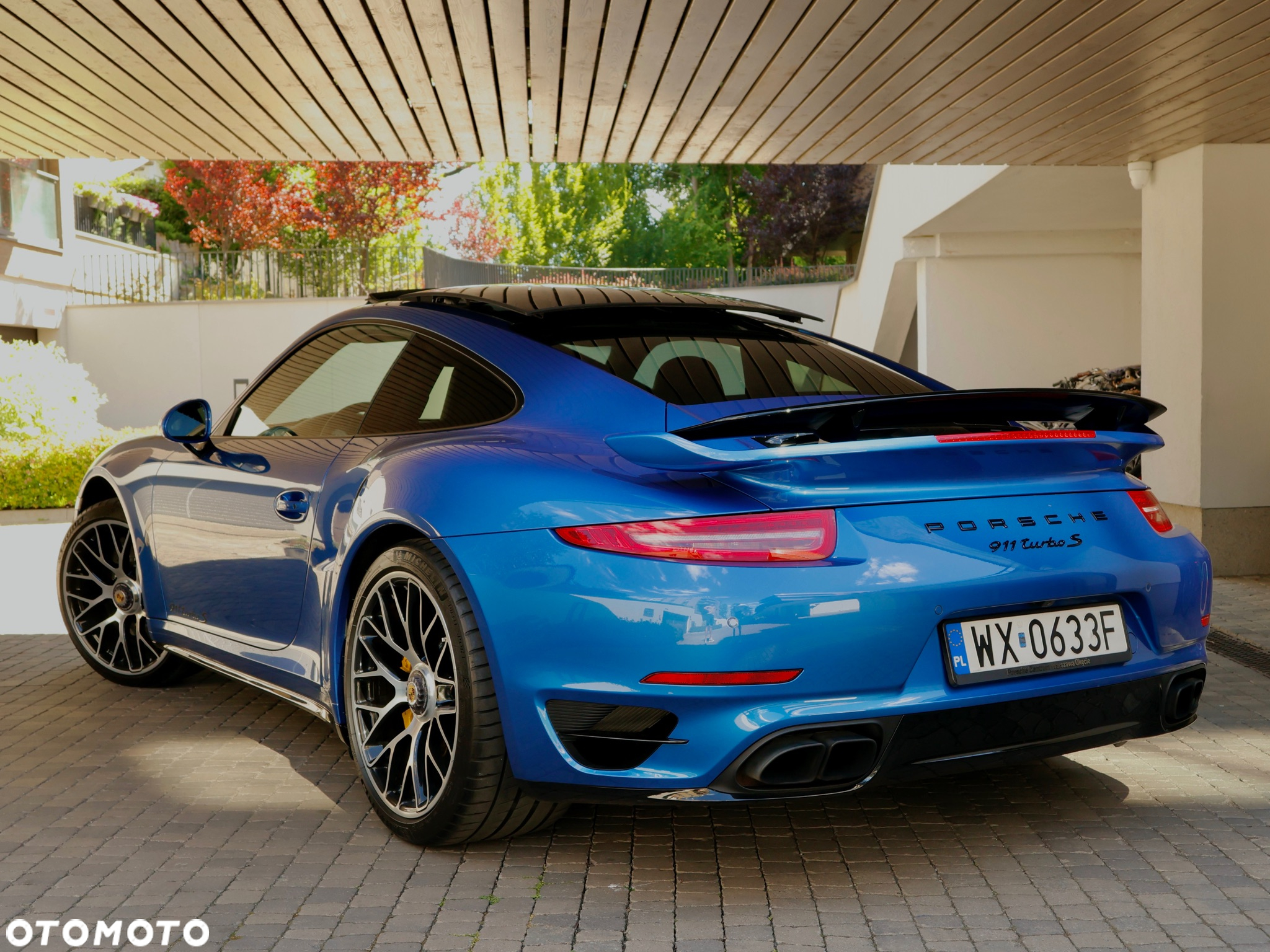 Porsche 911 Turbo S - 8