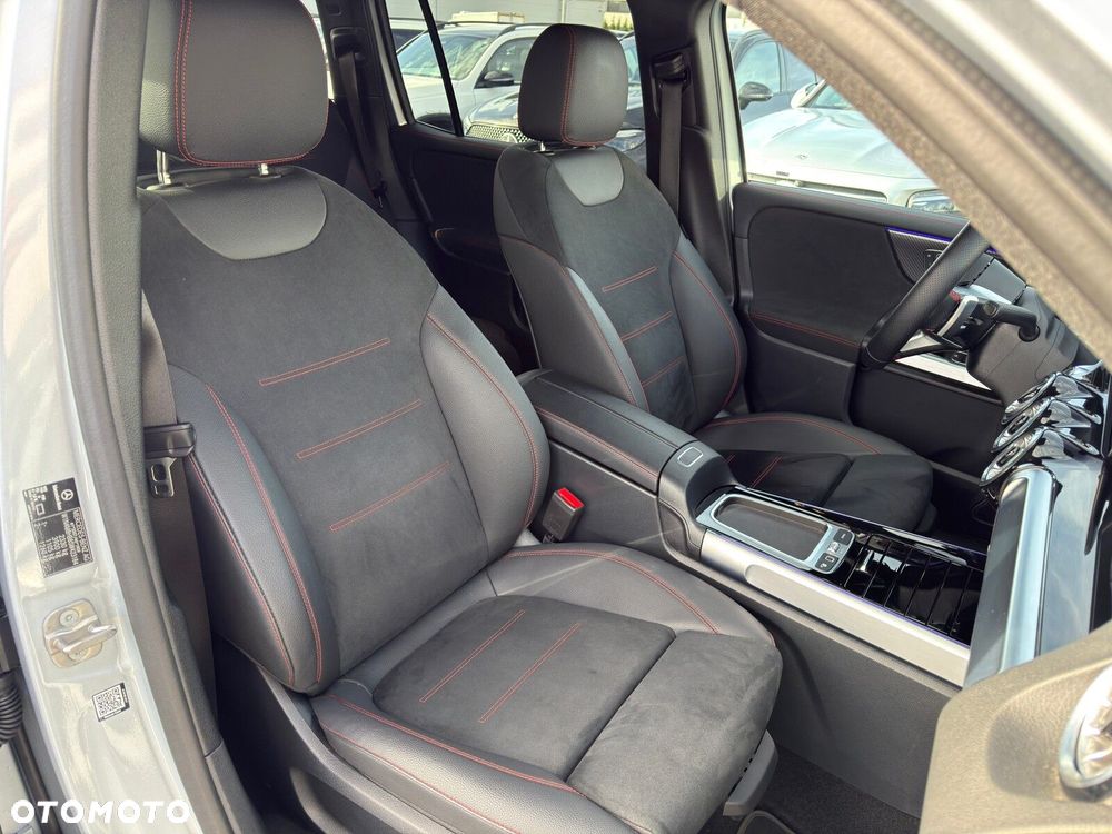 Mercedes-Benz GLB 200 AMG Line 7G-DCT - 26