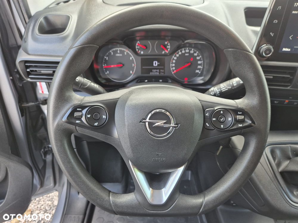 Opel COMBO - 33