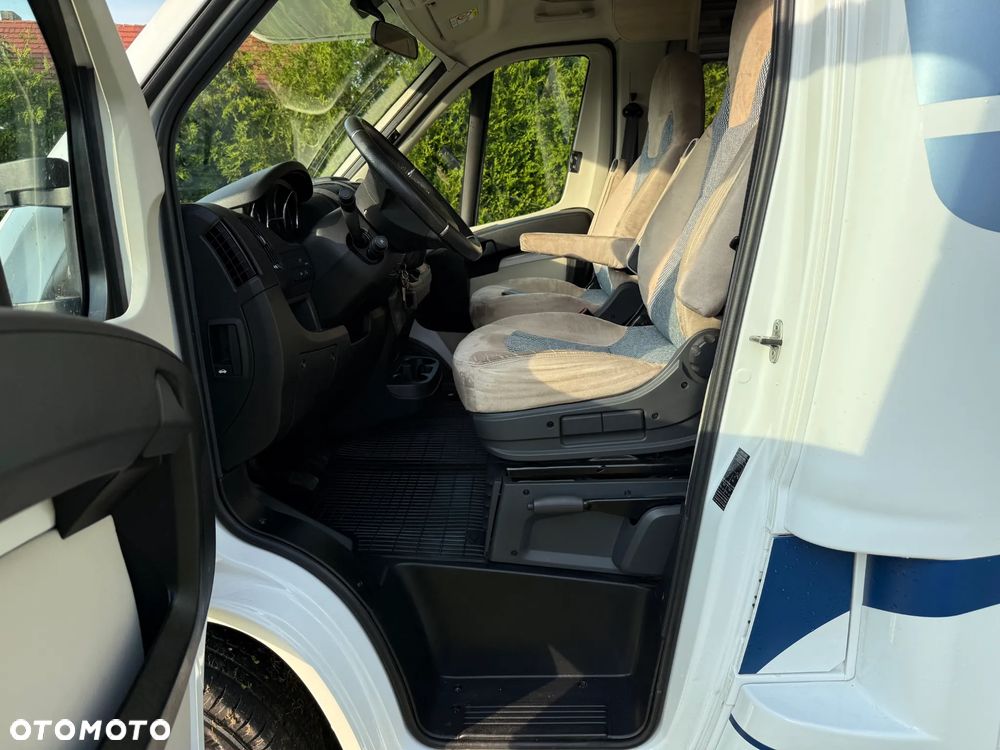 Hobby Kamper,camper I właściciel garażowany 6-osób - 36