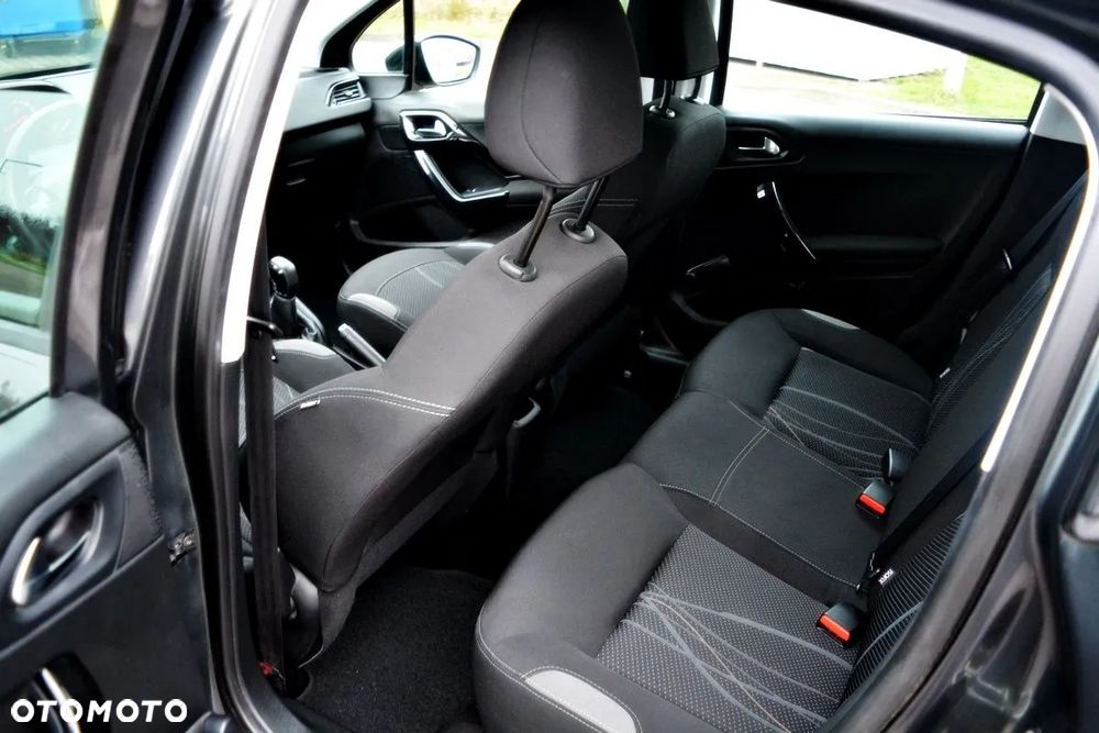 Peugeot 208 1.2 VTi Active - 10