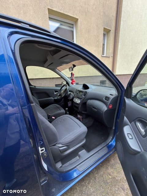 Toyota Yaris Verso 1.3 C - 19