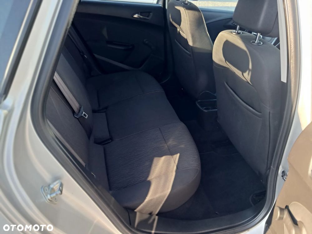 Opel Astra 1.6 Exklusiv - 10