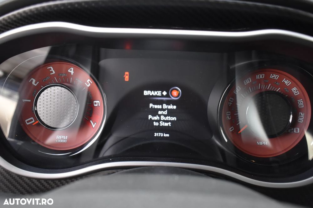 Dodge Challenger - 17