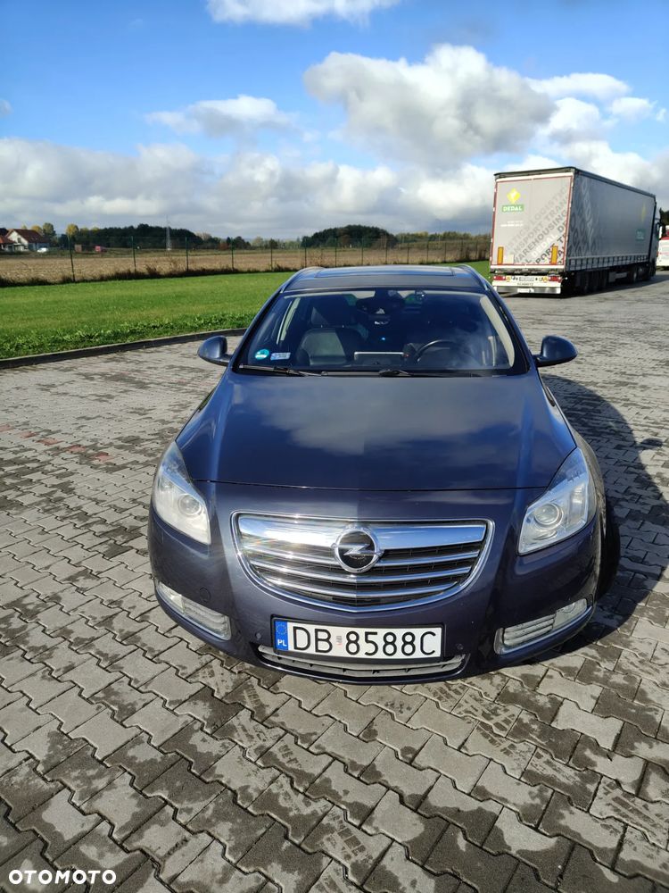 Opel Insignia 2.0 CDTI Sports Tourer - 1