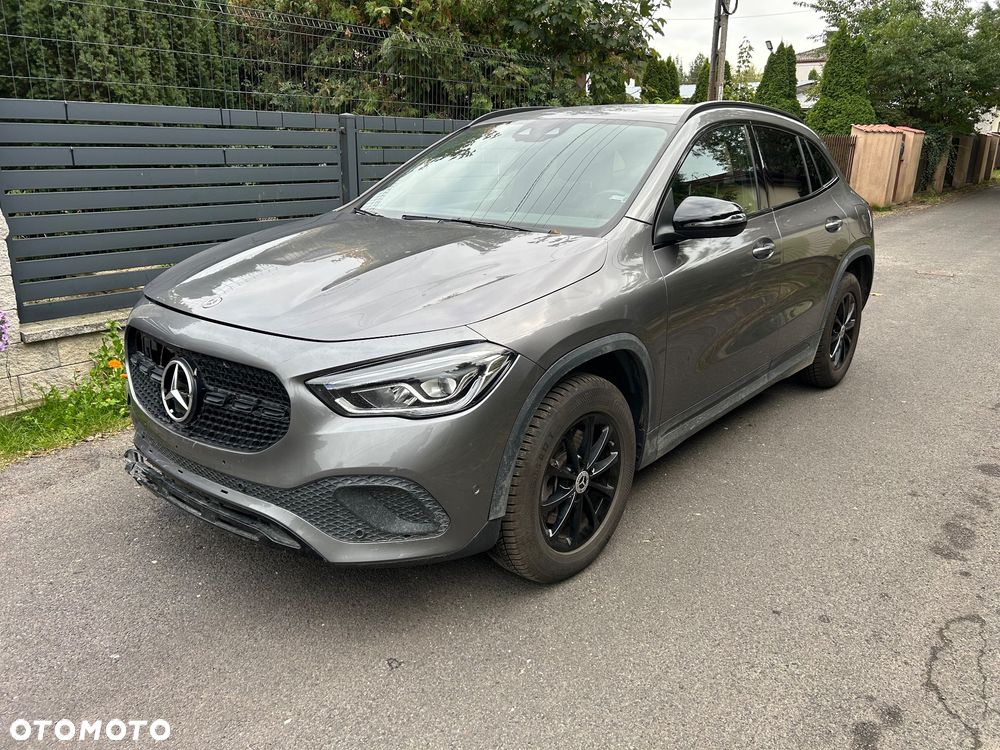 Mercedes-Benz GLA 250e Progressive - 1