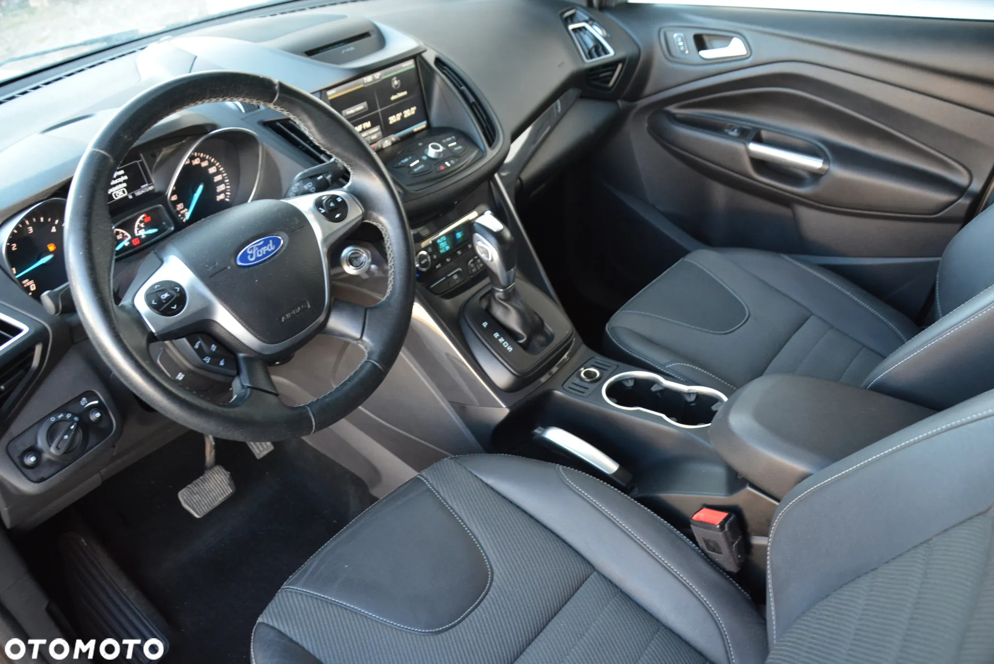 Ford Kuga 2.0 TDCi 4x4 Individual - 6