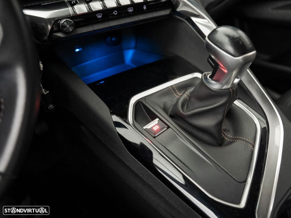 Peugeot 3008 1.5 BlueHDi Active - 23