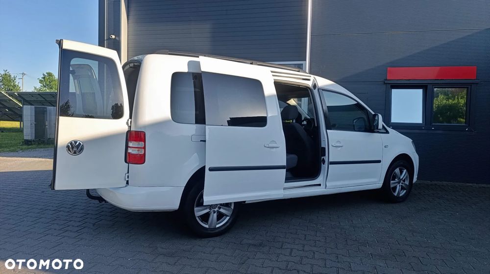 Volkswagen Caddy Maxi Highline DSG - 21