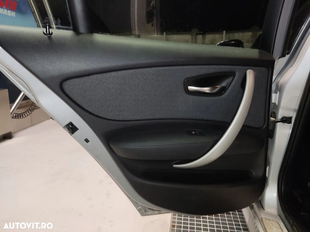 BMW Seria 1 123d DPF Aut. Edition Sport - 13