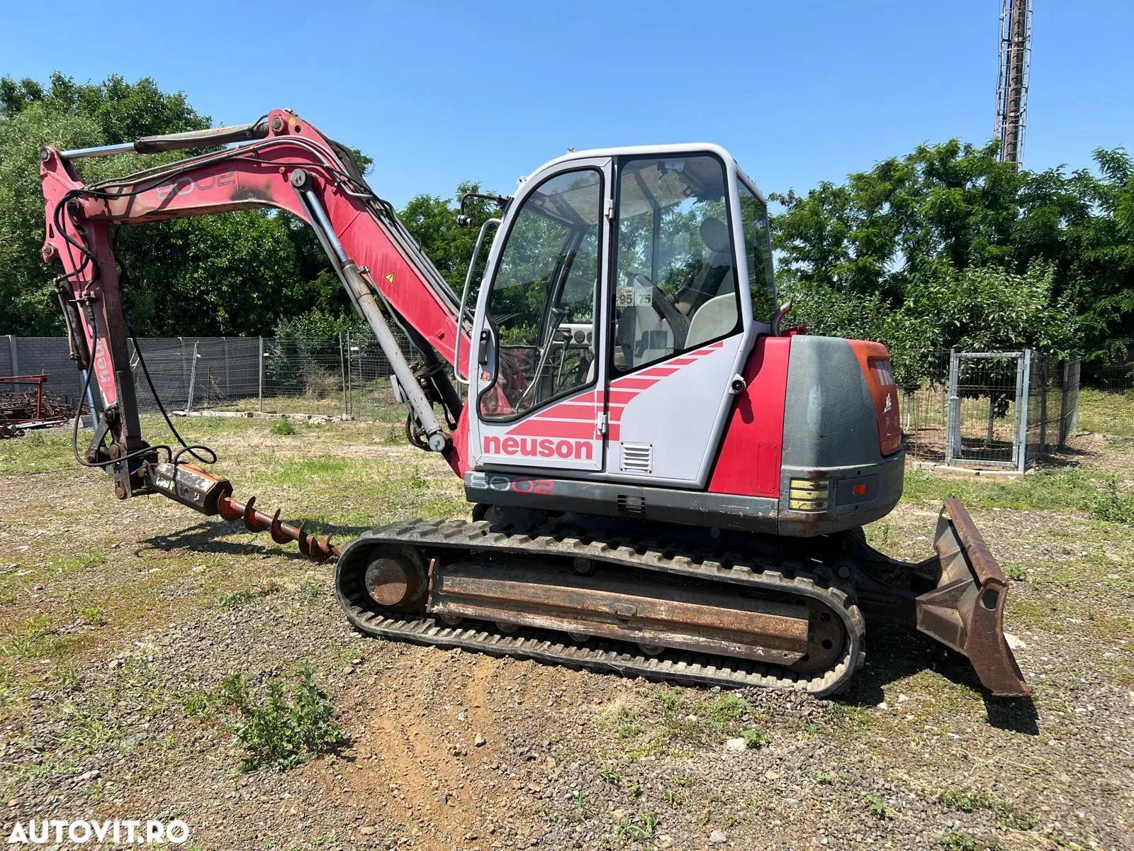Neuson 8002 - 1