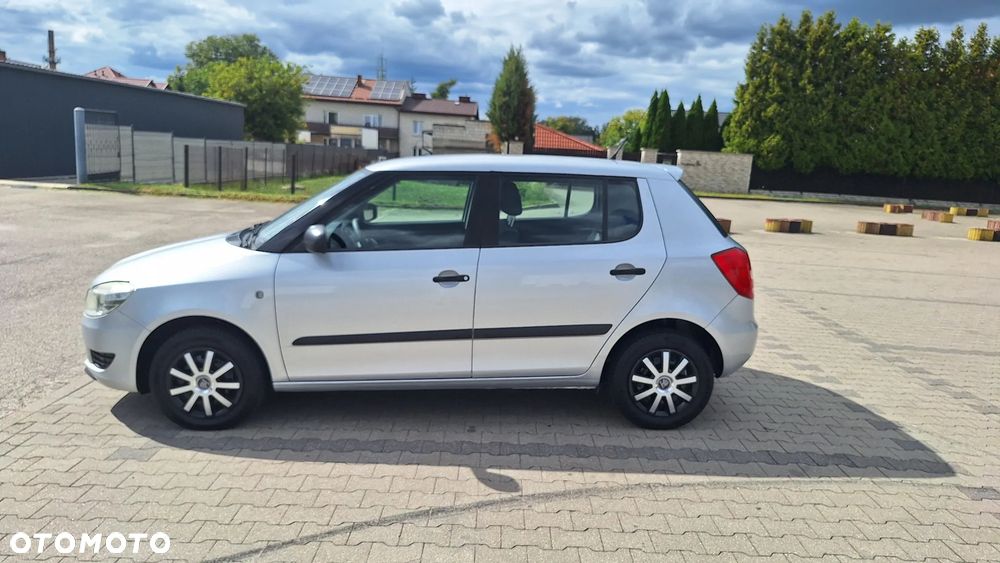 Skoda Fabia - 10