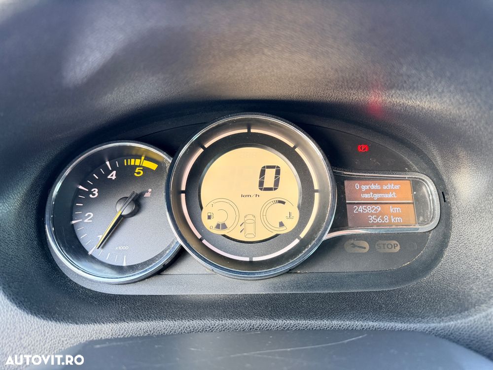 Renault Megane - 12