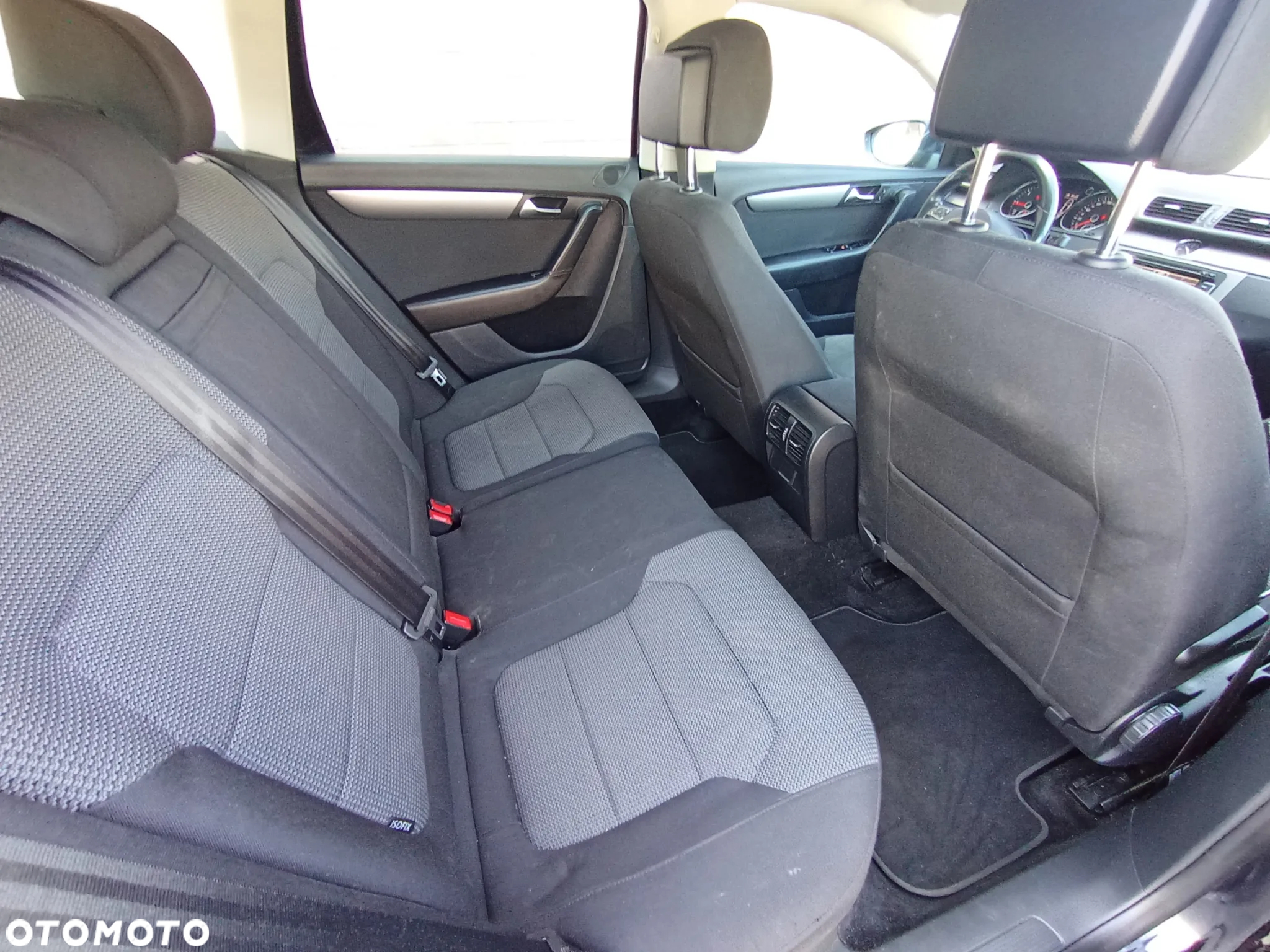 Volkswagen Passat 2.0 TDI Comfortline - 6