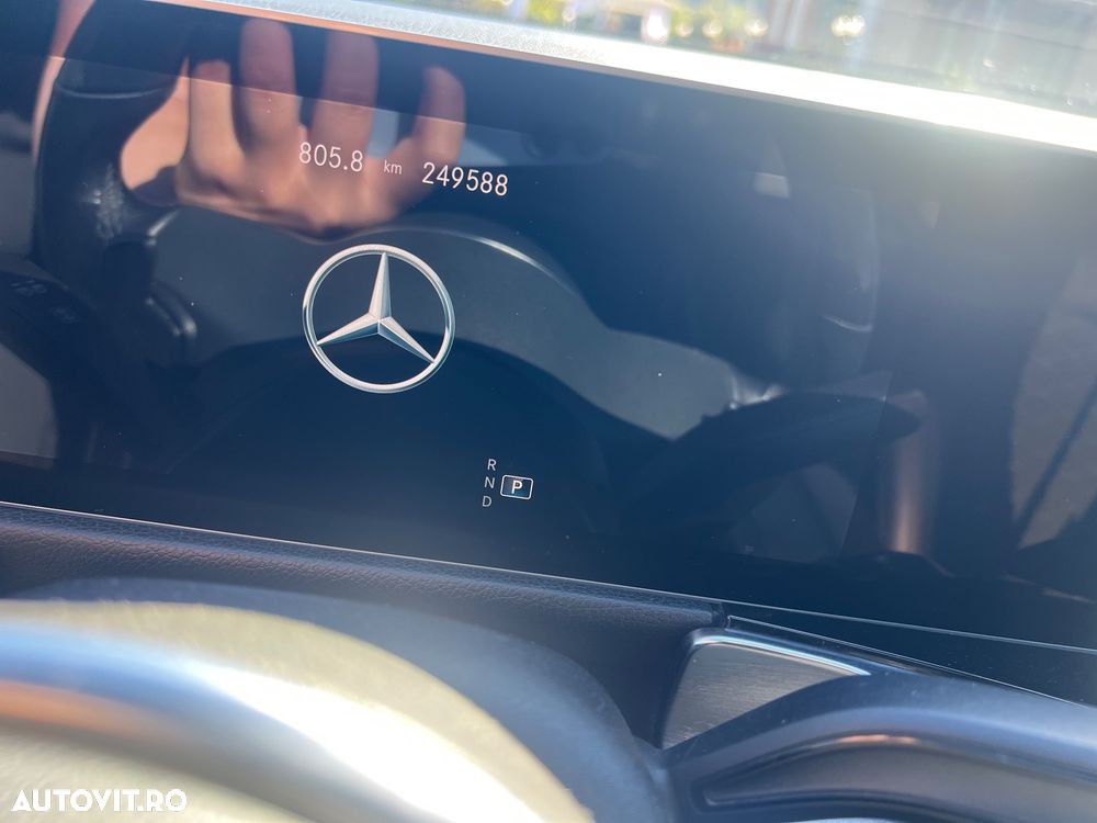 Mercedes-Benz GLB 200 d 8G-DCT Progressive - 10