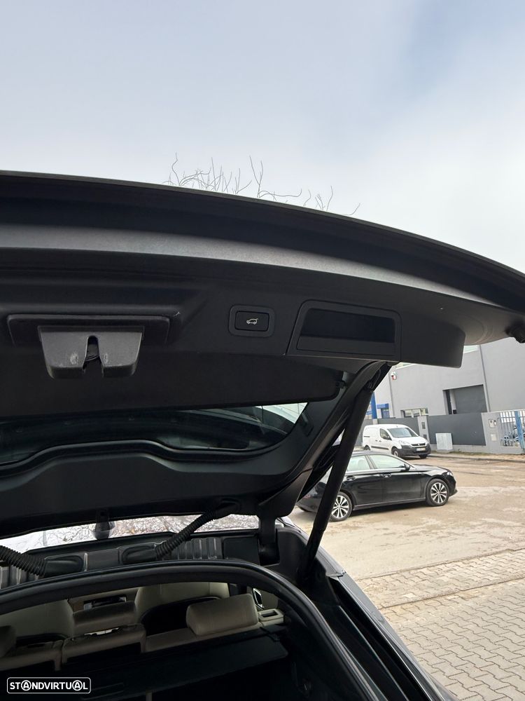 Land Rover Range Rover Velar 2.0 D R-Dynamic S - 34