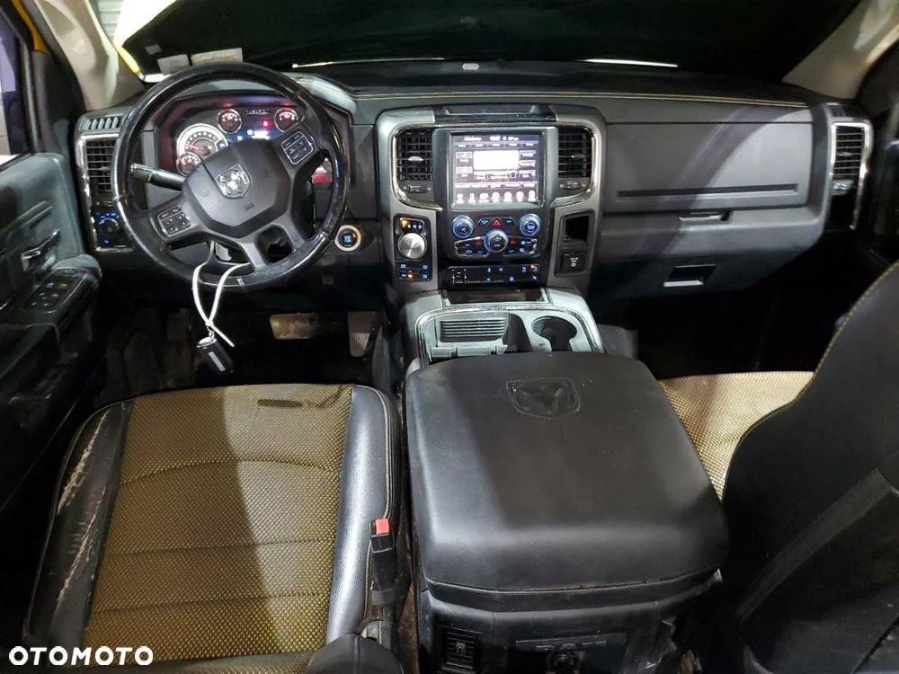 RAM 1500 - 8