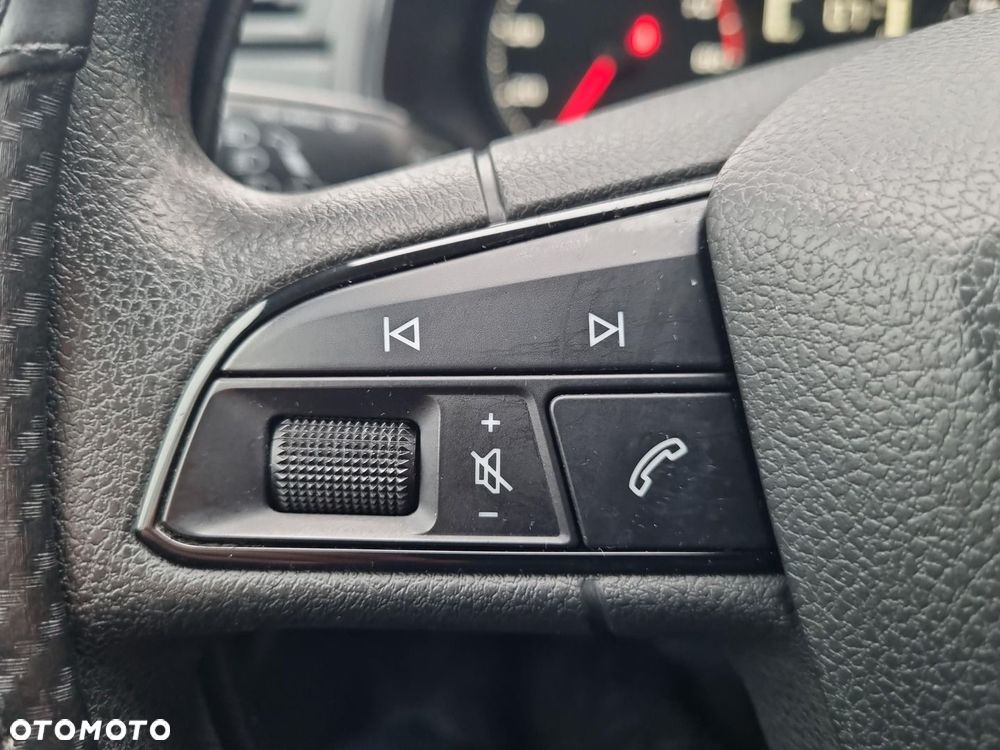 Seat Ibiza 1.0 Reference - 17