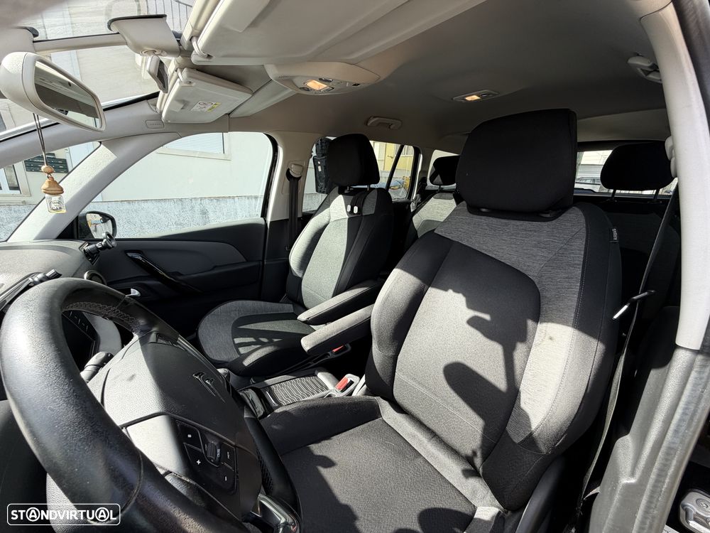 Citroën C4 Grand Picasso BlueHDi 120 SHINE - 19