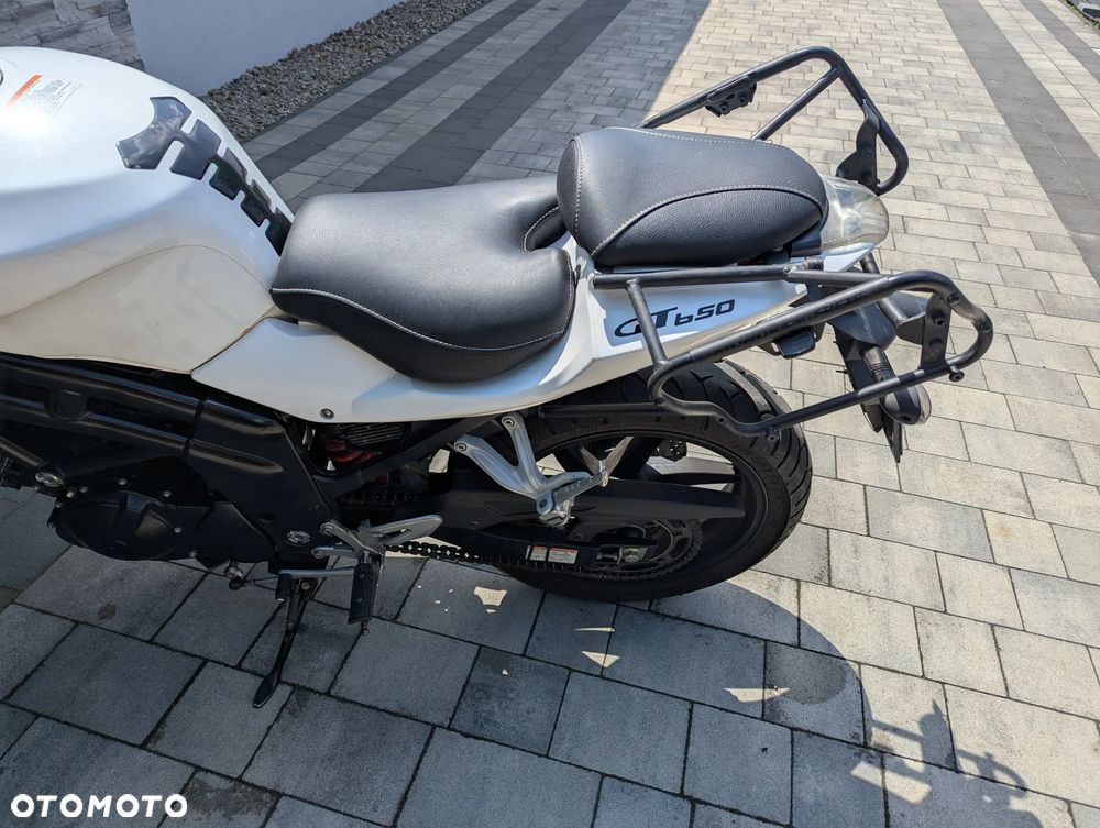 Hyosung GT Comet - 6