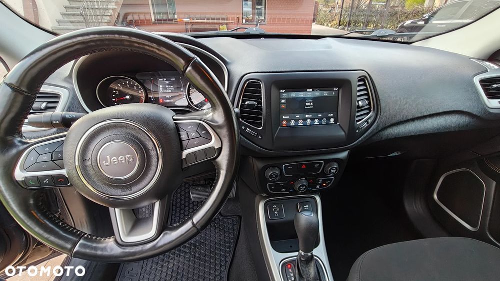 Jeep Compass - 10