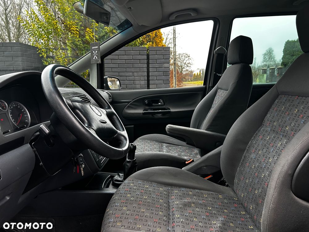 Volkswagen Sharan 1.8T Highline - 17