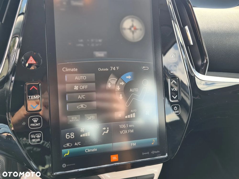 Toyota Prius - 24