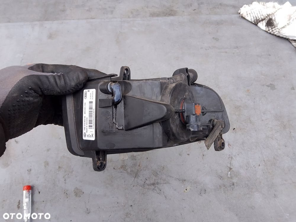 halogen prawy audi a4 b8 lift 8k0941700 - 5