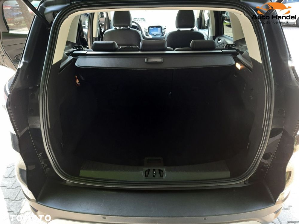 Ford Kuga 1.5 EcoBoost 2x4 Titanium - 17