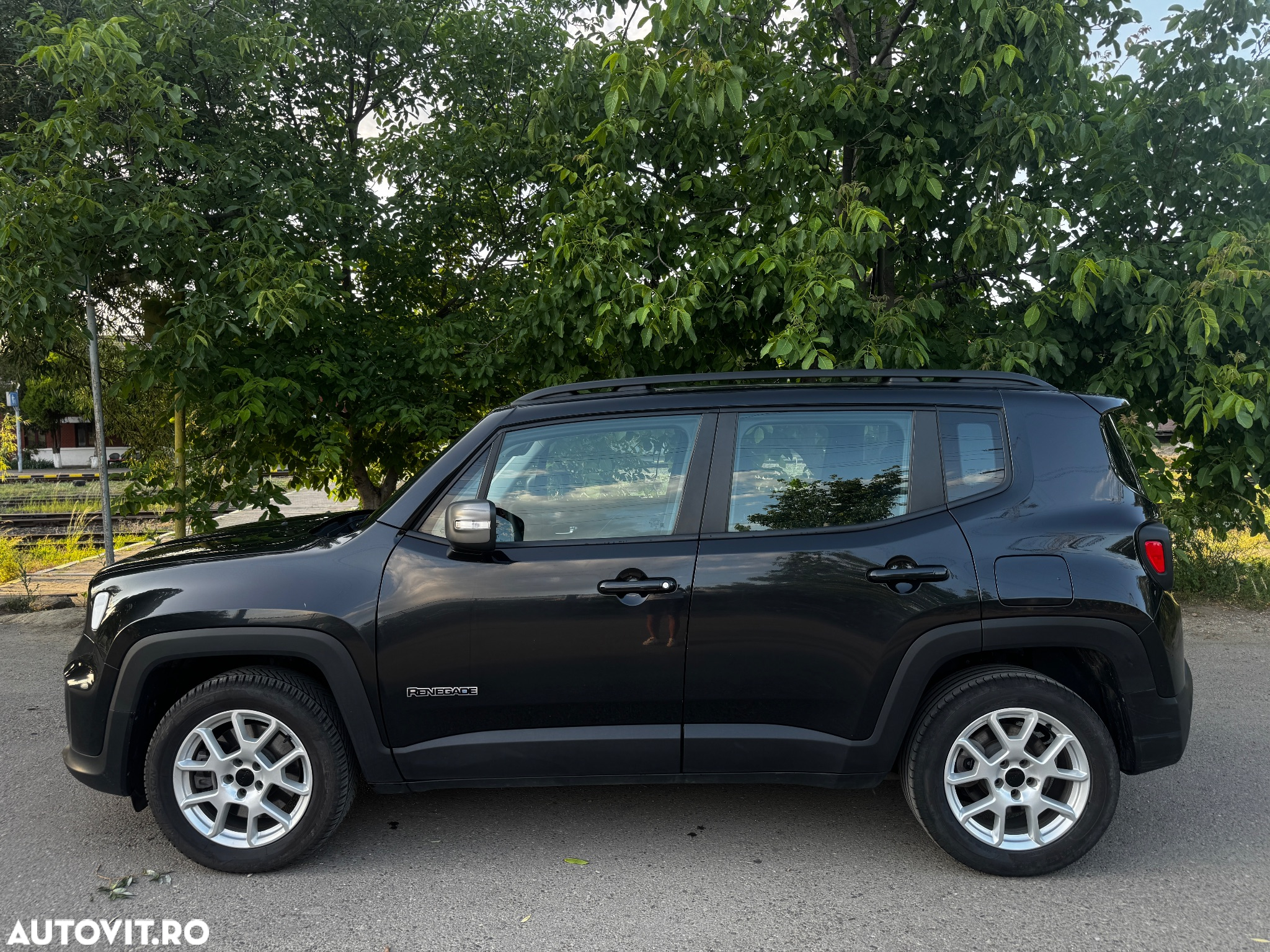 Jeep Renegade - 25