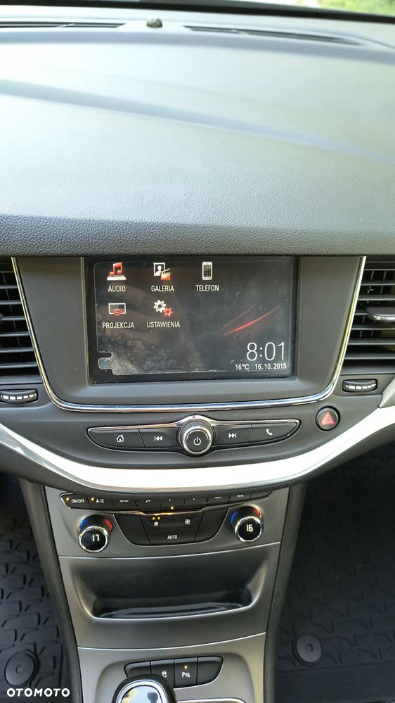 Opel Astra 1.4 T Dynamic - 11
