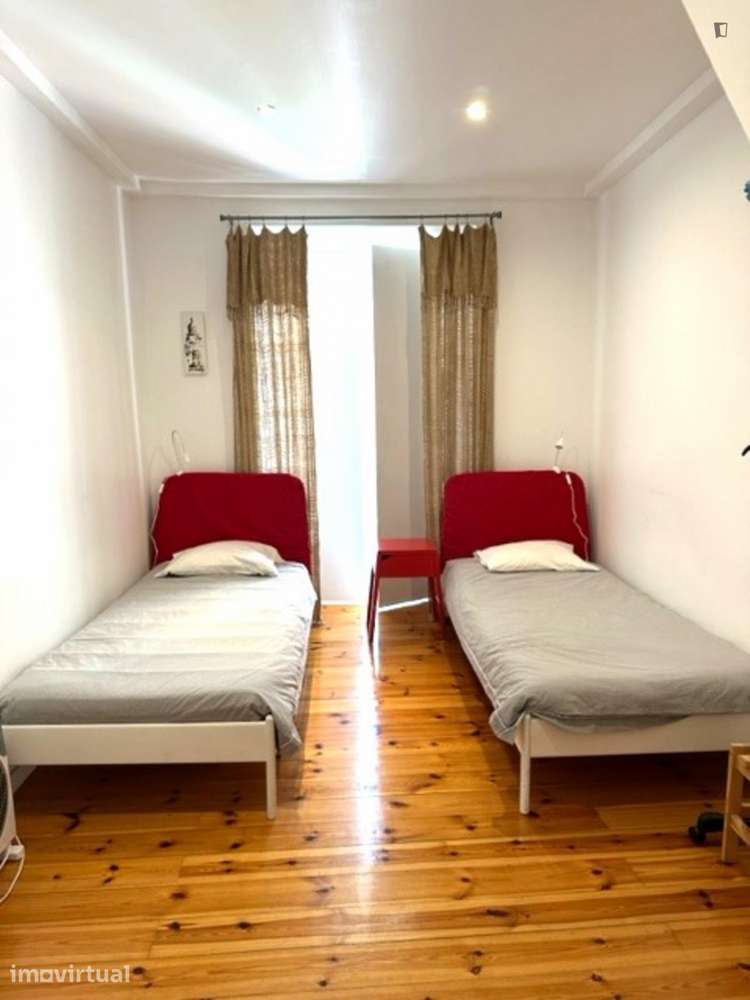 Apartamento com 2 quartos - localizado em Avenida da Liberdade Lisbon - Grande imagem: 4/28