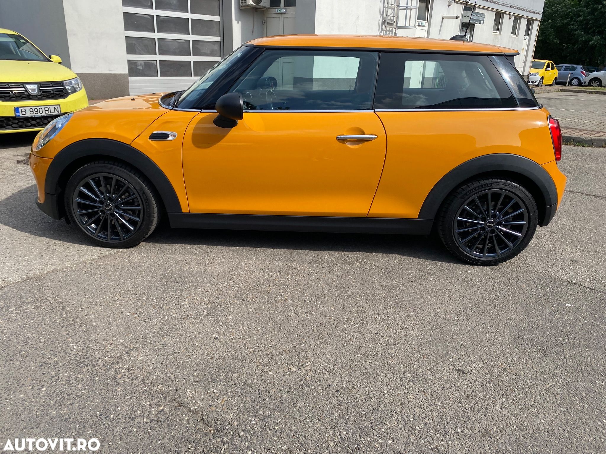 Mini ONE Standard - 1