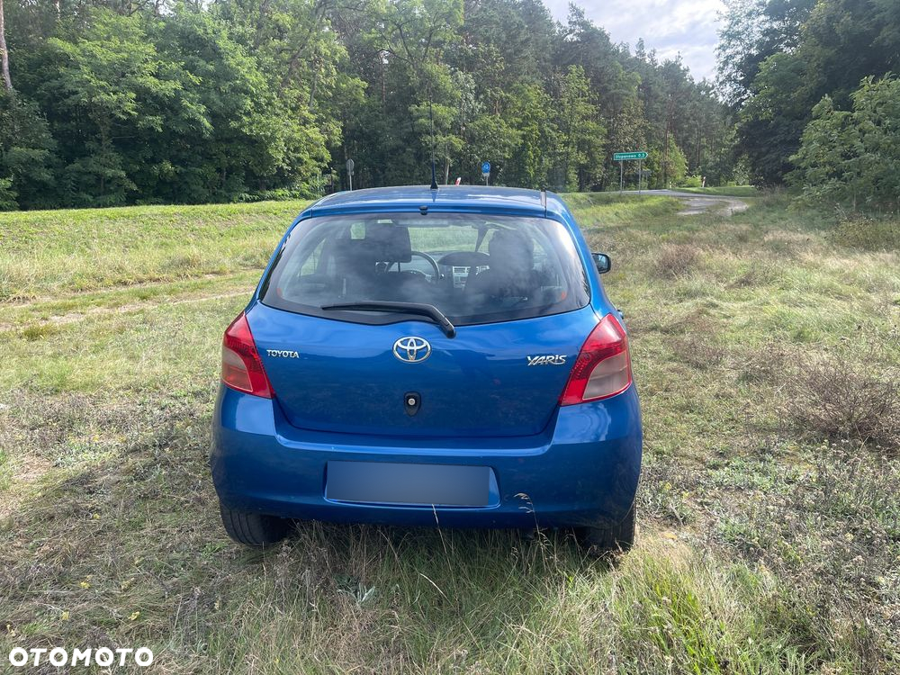 Toyota Yaris 1.3 Sol - 10