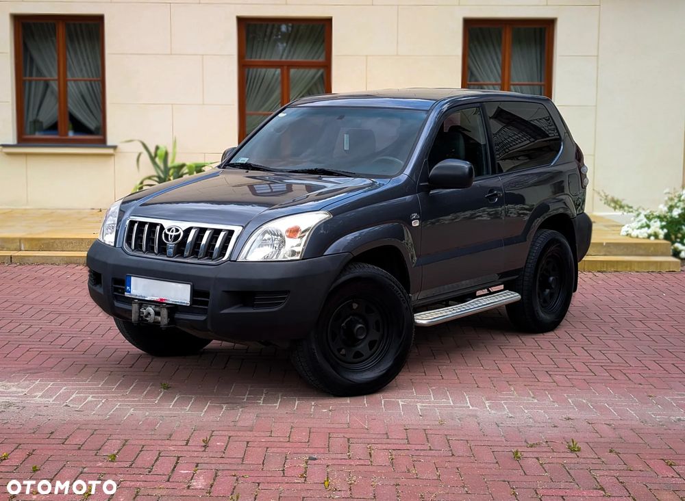 Toyota Land Cruiser - 1