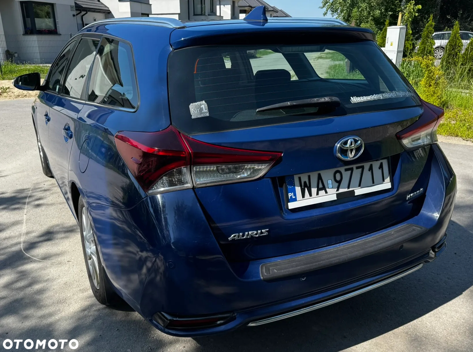 Toyota Auris Hybrid 135 Premium - 3
