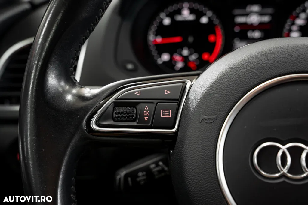 Audi Q3 2.0 TDI Quattro Stronic Design - 36