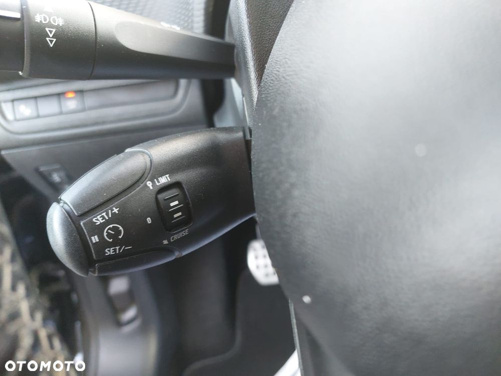 Peugeot 2008 PureTech 110 Stop&Start Allure - 26
