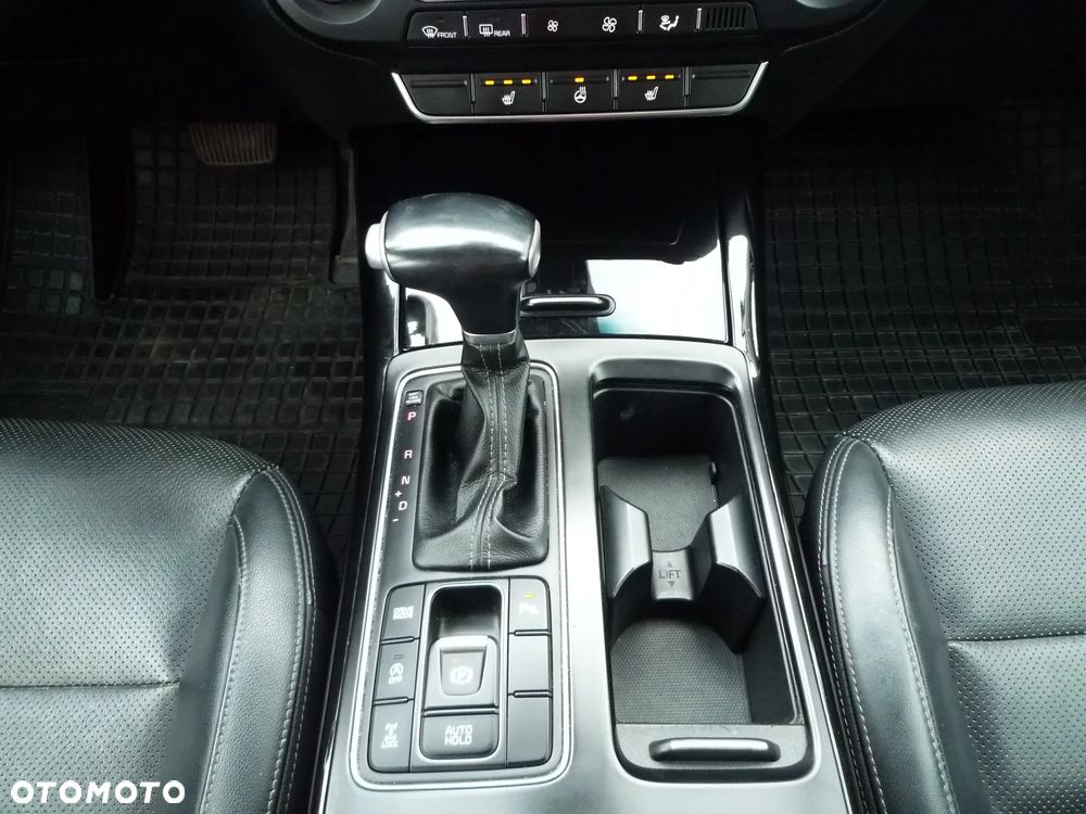 Kia Sorento 2.0 CRDI Business Line Plus - 30