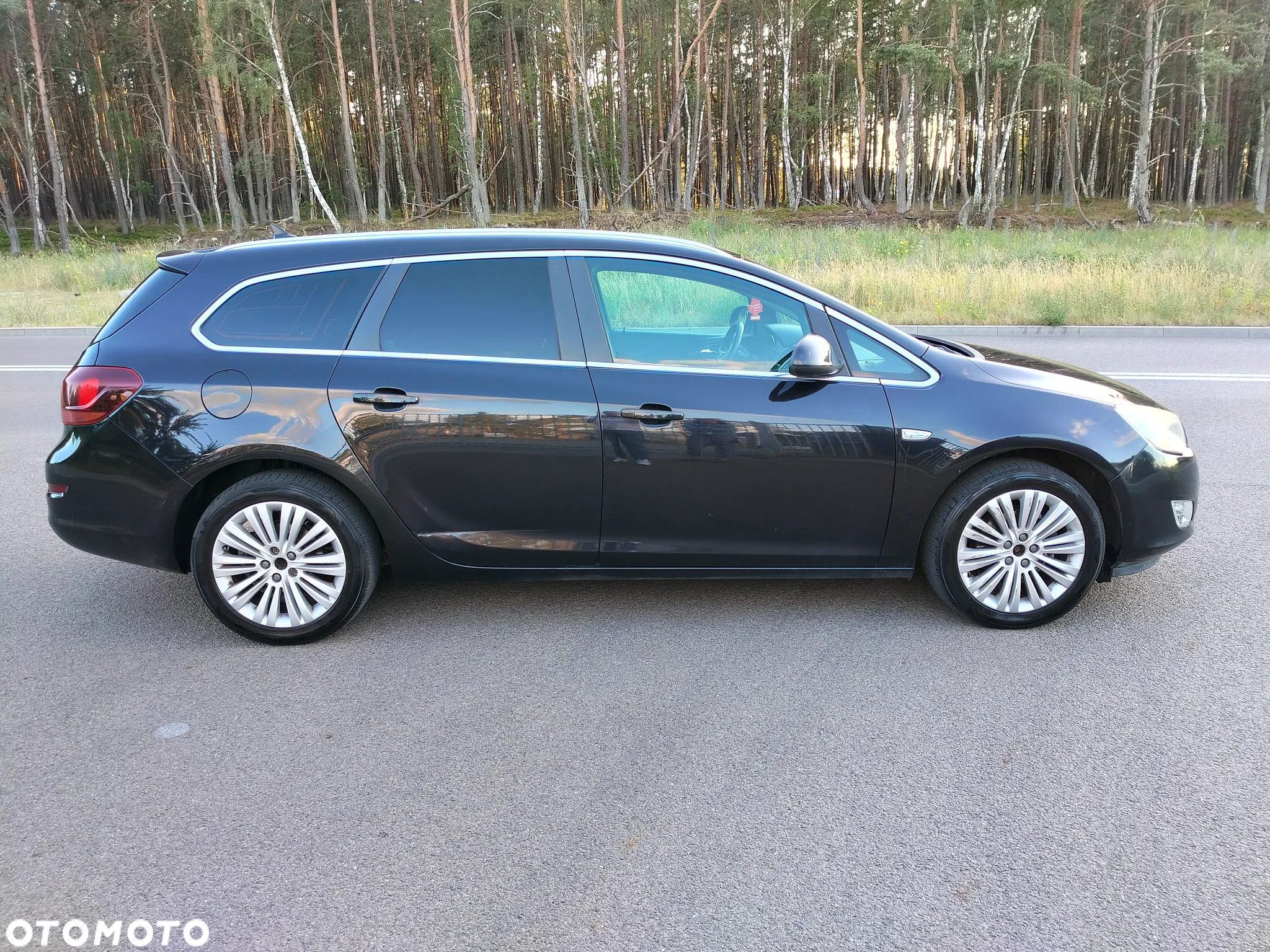 Opel Astra IV 1.4 T Essentia - 11