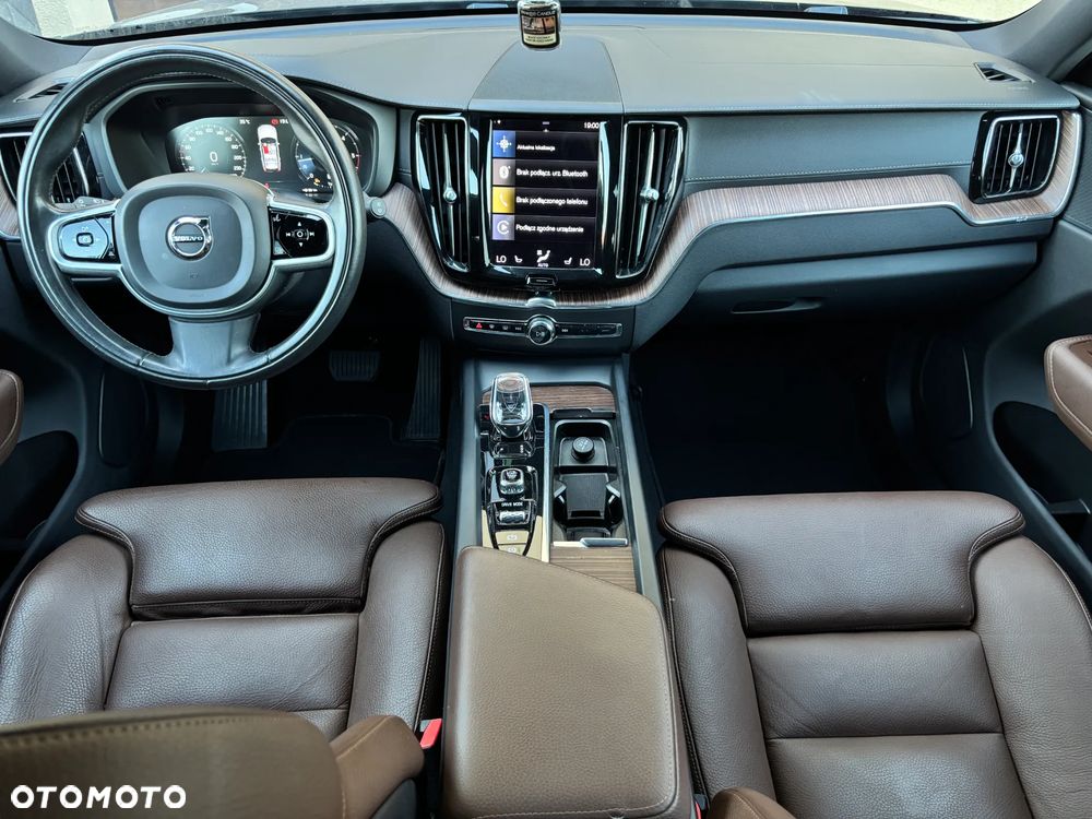 Volvo XC 60 B4 D Inscription - 13