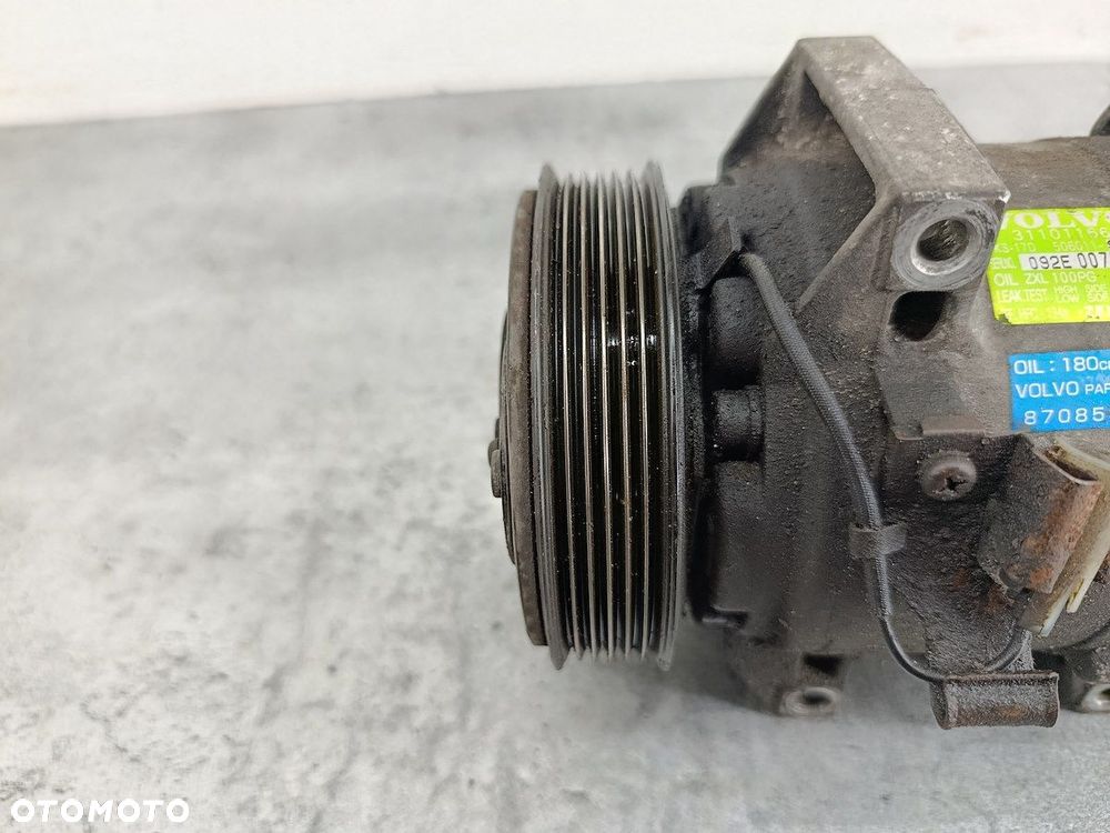 POMPA, SPRĘŻARKA KLIMATYZACJI VOLVO S80 I 31101166  8708581 2.4 20V - 2