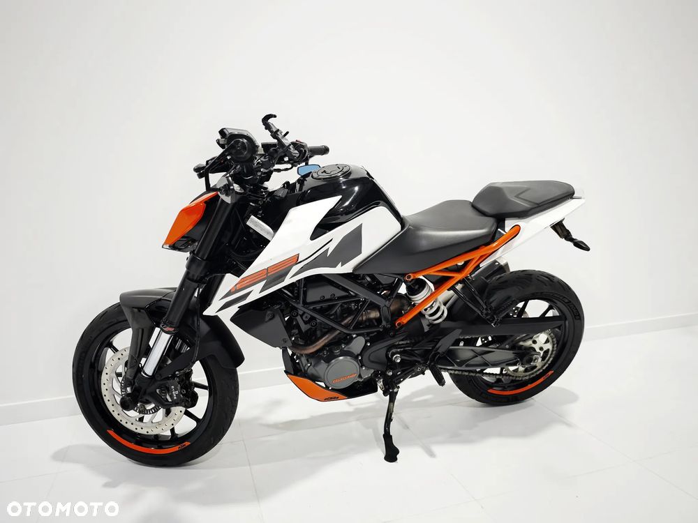 KTM Duke - 11