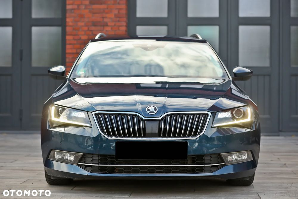 Skoda Superb 2.0 TDI 4x4 DSG Style - 6
