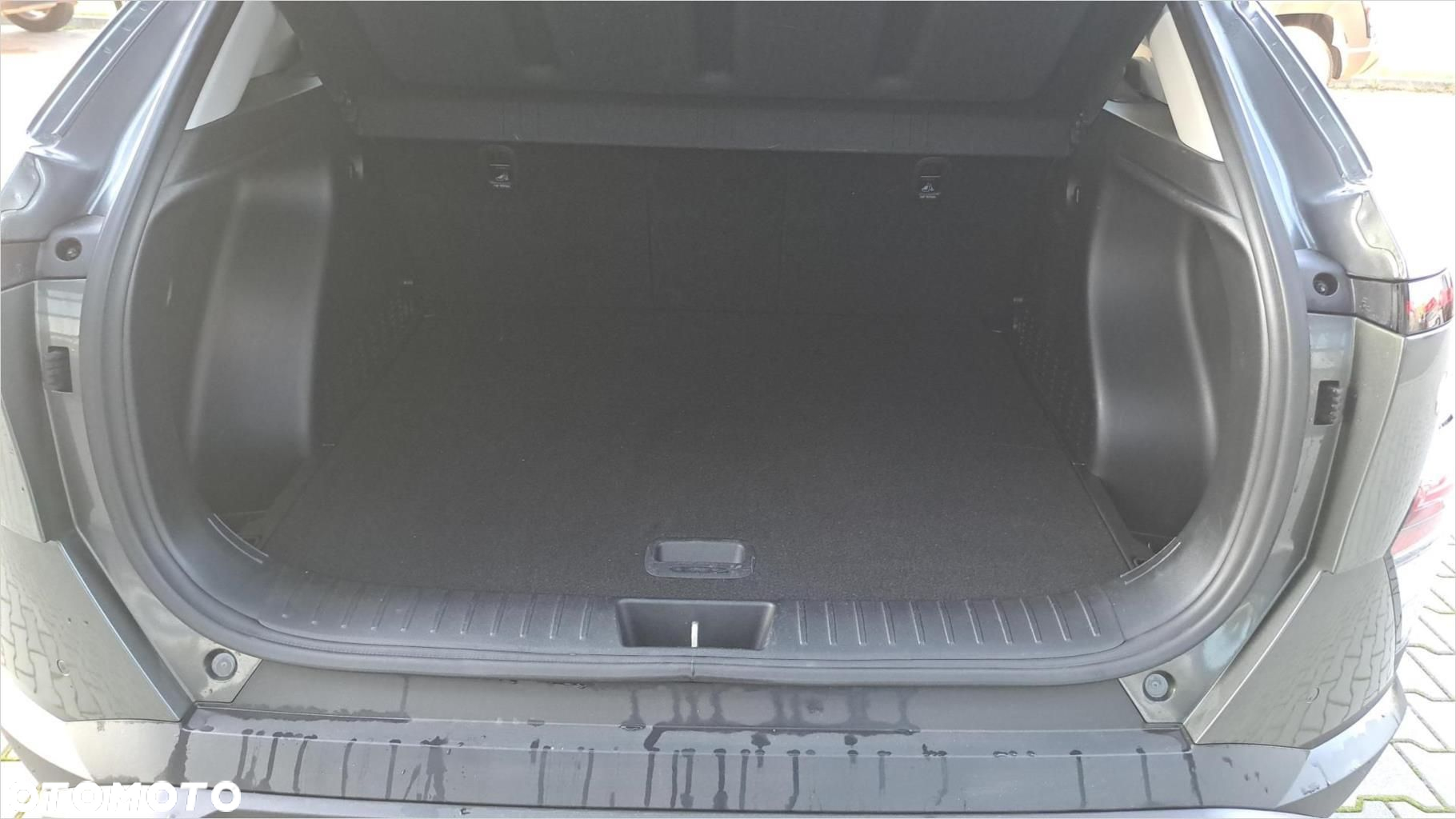 Hyundai Kona - 17