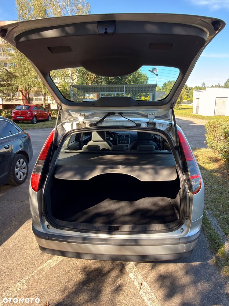Ford Focus 1.6 Comfort - 8