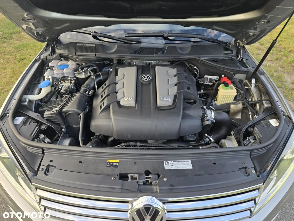 Volkswagen Touareg 3.0 V6 TDI SCR Blue Motion DPF Automatik Executive Edition - 23